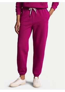 Polo Ralph Lauren Spodnie dresowe 211943009011 Różowy Regular Fit ze sklepu MODIVO w kategorii Spodnie damskie - zdjęcie 182675009