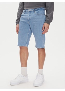 Tommy Jeans Szorty jeansowe Ryan DM0DM21852 Niebieski Slim Fit ze sklepu MODIVO w kategorii Spodenki męskie - zdjęcie 182675686