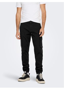 Only & Sons Spodnie materiałowe 22016687 Czarny Tapered Fit ze sklepu MODIVO w kategorii Spodnie męskie - zdjęcie 182675838