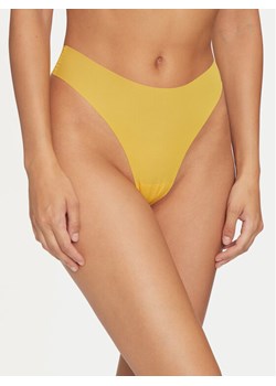 Chantelle Stringi Pulpies C22HG9 Żółty ze sklepu MODIVO w kategorii Majtki damskie - zdjęcie 182676195