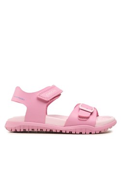 Geox Sandały J Sandal Fusbetto Gi J35HQA000BCC8052 S Różowy ze sklepu MODIVO w kategorii Sandały dziecięce - zdjęcie 182677029