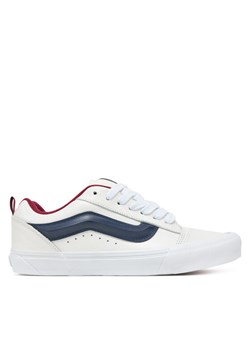Vans Tenisówki Knu Skool VN000D22WTM1 Biały ze sklepu MODIVO w kategorii Trampki męskie - zdjęcie 182677036