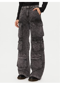 Alpha Industries Spodnie cargo 148022 Szary Regular Fit ze sklepu MODIVO w kategorii Spodnie damskie - zdjęcie 182677085