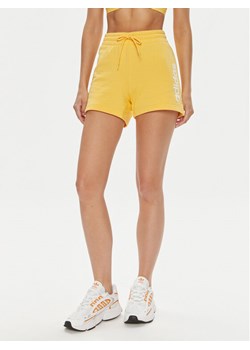 adidas Szorty sportowe Essentials Linear IS2082 Pomarańczowy Slim Fit ze sklepu MODIVO w kategorii Szorty - zdjęcie 182677118