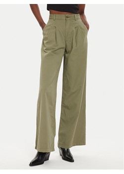 Levi's® Spodnie materiałowe A7535-0000 Zielony Wide Leg - id: 0000304254802 - marki Levi's - 182678069 Levi's® Spodnie materiałowe A7535-0000 Zielony Wide Leg ze sklepu MODIVO w kategorii Spodnie damskie - zdjęcie 182678069