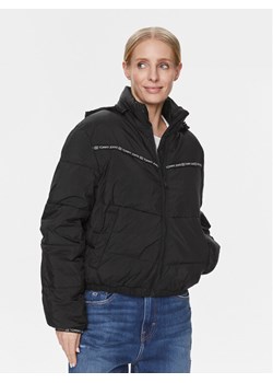 Tommy Jeans Kurtka przejściowa DW0DW17238 Czarny Regular Fit ze sklepu MODIVO w kategorii Kurtki damskie - zdjęcie 182678445