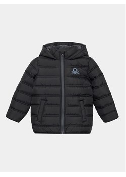 United Colors Of Benetton Kurtka zimowa 2WU0CN016 Czarny Regular Fit ze sklepu MODIVO w kategorii Kurtki chłopięce - zdjęcie 182679167