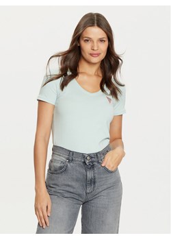Guess T-Shirt W2YI45 J1314 Zielony Slim Fit ze sklepu MODIVO w kategorii Bluzki damskie - zdjęcie 182680335
