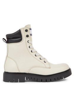 Tommy Jeans Botki Tjw Lace Up Boot EN0EN02314 Beżowy ze sklepu MODIVO w kategorii Workery damskie - zdjęcie 182680529