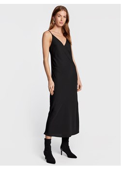 Calvin Klein Sukienka koktajlowa K20K205542 Czarny Slim Fit ze sklepu MODIVO w kategorii Sukienki - zdjęcie 182681118