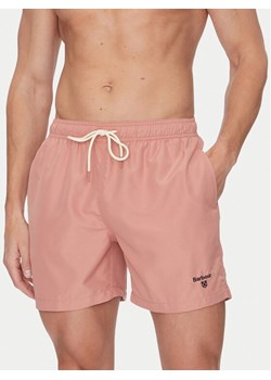 Barbour Szorty kąpielowe Staple Logo 5"MSW0064PI55 Różowy Regular Fit ze sklepu MODIVO w kategorii Kąpielówki - zdjęcie 182681268