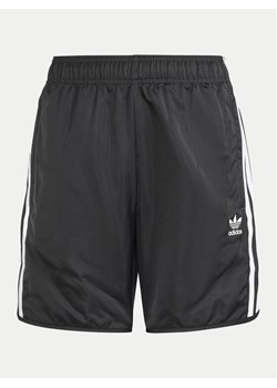 adidas Szorty sportowe adicolor IT7911 Czarny Regular Fit ze sklepu MODIVO w kategorii Spodenki chłopięce - zdjęcie 182681639