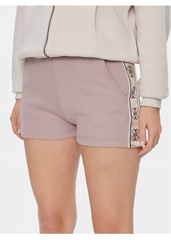 Guess Szorty sportowe Britney V3GD13 KB3P2 Beżowy Loose Fit ze sklepu MODIVO w kategorii Szorty - zdjęcie 182681668