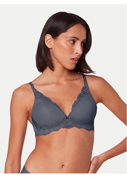 Triumph Biustonosz bezfiszbinowy Amourette Charm 10214457 Niebieski ze sklepu MODIVO w kategorii Biustonosze - zdjęcie 182682246