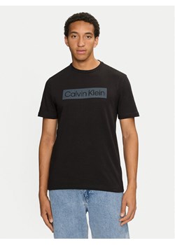Calvin Klein T-Shirt Striped Logo K10K113590 Czarny Regular Fit ze sklepu MODIVO w kategorii T-shirty męskie - zdjęcie 182683018