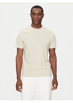 Guess T-Shirt Z2YI11 J1314 Beżowy Regular Fit ze sklepu MODIVO w kategorii T-shirty męskie - zdjęcie 182685715