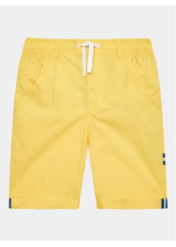United Colors Of Benetton Szorty materiałowe 4AC7C901T Żółty Regular Fit ze sklepu MODIVO w kategorii Spodenki chłopięce - zdjęcie 182686078
