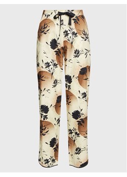 Cyberjammies Spodnie materiałowe CY9549 Écru Regular Fit ze sklepu MODIVO w kategorii Piżamy damskie - zdjęcie 182686465