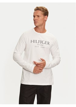 Tommy Hilfiger Longsleeve MW0MW36502 Biały Regular Fit ze sklepu MODIVO w kategorii T-shirty męskie - zdjęcie 182686528