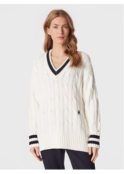 Tommy Hilfiger Sweter Varsity WW0WW38268 Biały Relaxed Fit ze sklepu MODIVO w kategorii Swetry damskie - zdjęcie 182687298