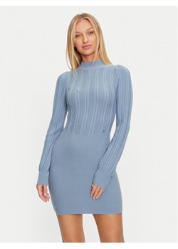 Guess Sukienka dzianinowa Livia W4BK08 Z2V42 Niebieski Regular Fit ze sklepu MODIVO w kategorii Sukienki - zdjęcie 182687376