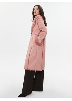 TWINSET Kożuch 232TT2100 Różowy Regular Fit ze sklepu MODIVO w kategorii Kożuchy - zdjęcie 182688127