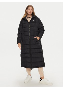 Guess Kurtka puchowa V4BL04 WFYE2 Czarny Regular Fit ze sklepu MODIVO w kategorii Kurtki damskie - zdjęcie 182688829
