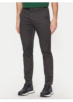 BOSS Chinosy 50531133 Czarny Slim Fit ze sklepu MODIVO w kategorii Spodnie męskie - zdjęcie 182689039