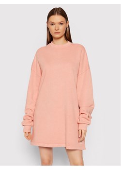 Reebok Sukienka dzianinowa Natural Dye Crew GR0399 Różowy Oversize ze sklepu MODIVO w kategorii Sukienki - zdjęcie 182689746