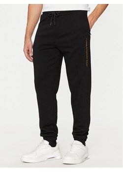 KARL LAGERFELD Spodnie dresowe 705464 551900 Czarny Regular Fit ze sklepu MODIVO w kategorii Spodnie męskie - zdjęcie 182689877