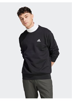 adidas Bluza Essentials French Terry Embroidered Small Logo Sweatshirt IC9329 Czarny Regular Fit ze sklepu MODIVO w kategorii Bluzy męskie - zdjęcie 182690156