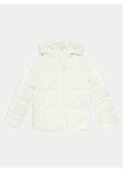 Guess Kurtka puchowa J4BL02 WGIW0 Écru Regular Fit ze sklepu MODIVO w kategorii Kurtki dziewczęce - zdjęcie 182690236
