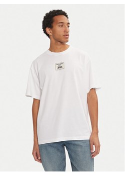 Just Cavalli T-Shirt 77OAHE14 Biały Regular Fit ze sklepu MODIVO w kategorii T-shirty męskie - zdjęcie 182690437