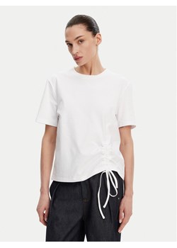 French Connection T-Shirt 76QZA Biały Relaxed Fit ze sklepu MODIVO w kategorii Bluzki damskie - zdjęcie 182690935