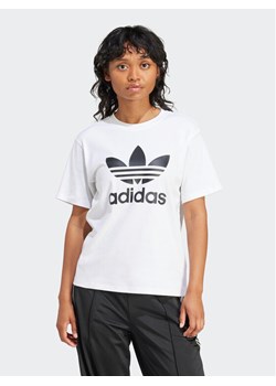 adidas T-Shirt Trefoil IR9534 Biały Regular Fit ze sklepu MODIVO w kategorii Bluzki damskie - zdjęcie 182690998