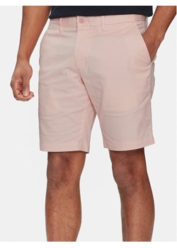 Tommy Hilfiger Szorty materiałowe Brooklyn MW0MW23563 Różowy Regular Fit ze sklepu MODIVO w kategorii Spodenki męskie - zdjęcie 182691056