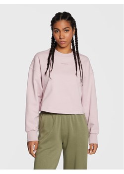 New Balance Bluza Athletics Nature WT23555 Fioletowy Relaxed Fit ze sklepu MODIVO w kategorii Bluzy damskie - zdjęcie 182691149