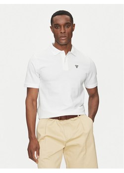 Guess Polo F5GP00 K9WF1 Biały Regular Fit ze sklepu MODIVO w kategorii T-shirty męskie - zdjęcie 182691625
