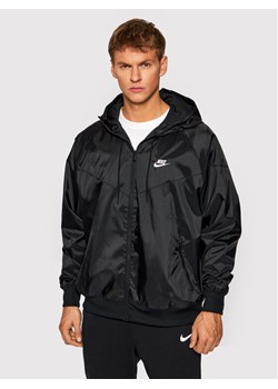 Nike Kurtka do biegania Sportswear Windrunner DA0001 Czarny Standard Fit ze sklepu MODIVO w kategorii Kurtki męskie - zdjęcie 182691627