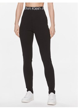 Calvin Klein Jeans Legginsy J20J222601 Czarny Slim Fit ze sklepu MODIVO w kategorii Spodnie damskie - zdjęcie 182691888