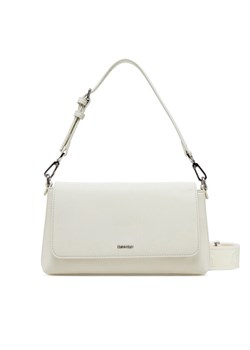 Calvin Klein Torebka Ck Must Convertible Shoulder Bag K60K612902 Écru ze sklepu MODIVO w kategorii Listonoszki - zdjęcie 182691989