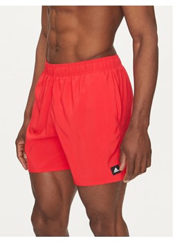 adidas Szorty kąpielowe Solid CLX JC9919 Czerwony Regular Fit ze sklepu MODIVO w kategorii Kąpielówki - zdjęcie 182694107