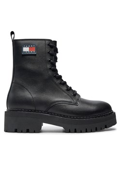 Tommy Jeans Trapery Urban EN0EN02628 Czarny ze sklepu MODIVO w kategorii Workery damskie - zdjęcie 182694849