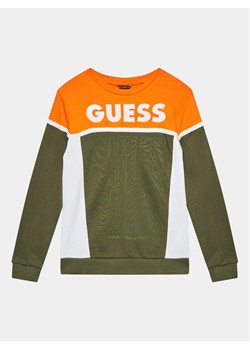 Guess Bluza L3BQ02 KAX73 Khaki Regular Fit ze sklepu MODIVO w kategorii Bluzy chłopięce - zdjęcie 182695238
