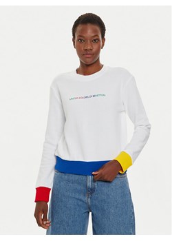 United Colors Of Benetton Bluza 3J68D107Z Biały Regular Fit ze sklepu MODIVO w kategorii Bluzy damskie - zdjęcie 182695335