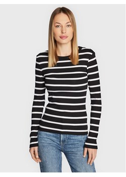 Gina Tricot Bluzka Basic 18863 Czarny Regular Fit ze sklepu MODIVO w kategorii Bluzki damskie - zdjęcie 182695935