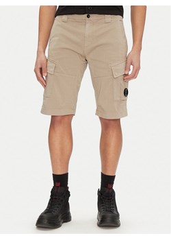 C.P. Company Szorty materiałowe 18CMBE116A005694G Beżowy Regular Fit ze sklepu MODIVO w kategorii Spodenki męskie - zdjęcie 182696437