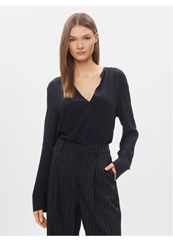 Tommy Hilfiger Bluzka WW0WW40529 Granatowy Relaxed Fit ze sklepu MODIVO w kategorii Bluzki damskie - zdjęcie 182696785