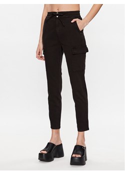 United Colors Of Benetton Spodnie materiałowe 45EZDF03O Czarny Regular Fit ze sklepu MODIVO w kategorii Spodnie damskie - zdjęcie 182696955