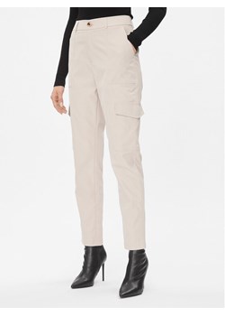 ONLY Spodnie materiałowe 15304640 Beżowy Regular Fit ze sklepu MODIVO w kategorii Spodnie damskie - zdjęcie 182697568